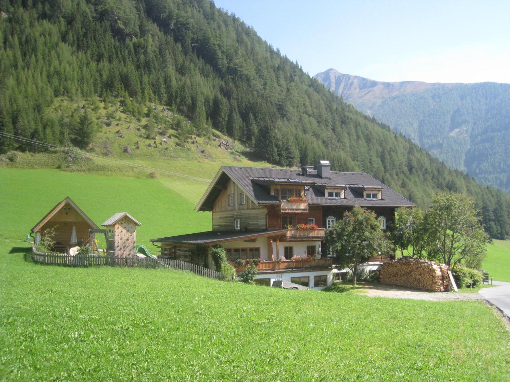 Haus Ursula Lägenhet Kals-am Großglockner Exteriör bild