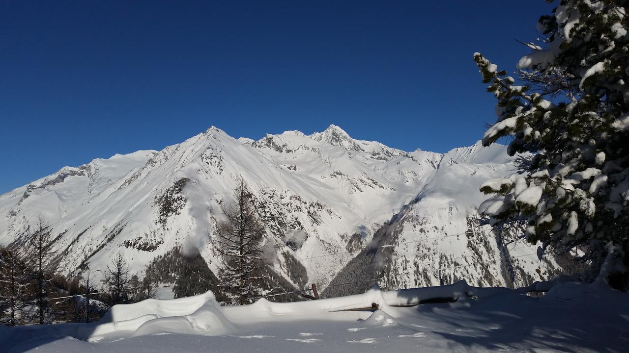 Haus Ursula Lägenhet Kals-am Großglockner Exteriör bild